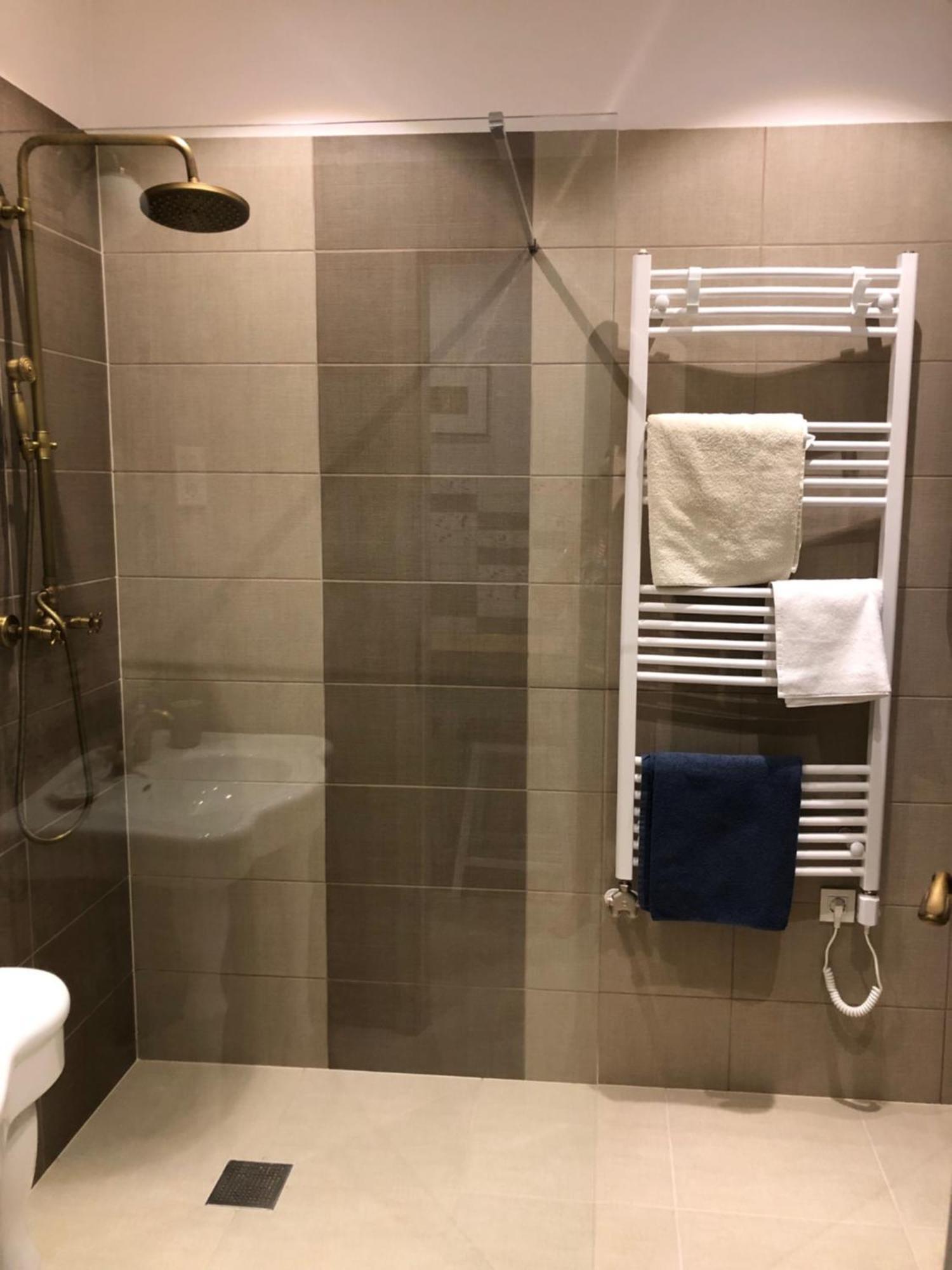 All In Apartman V. Budapešť Exteriér fotografie